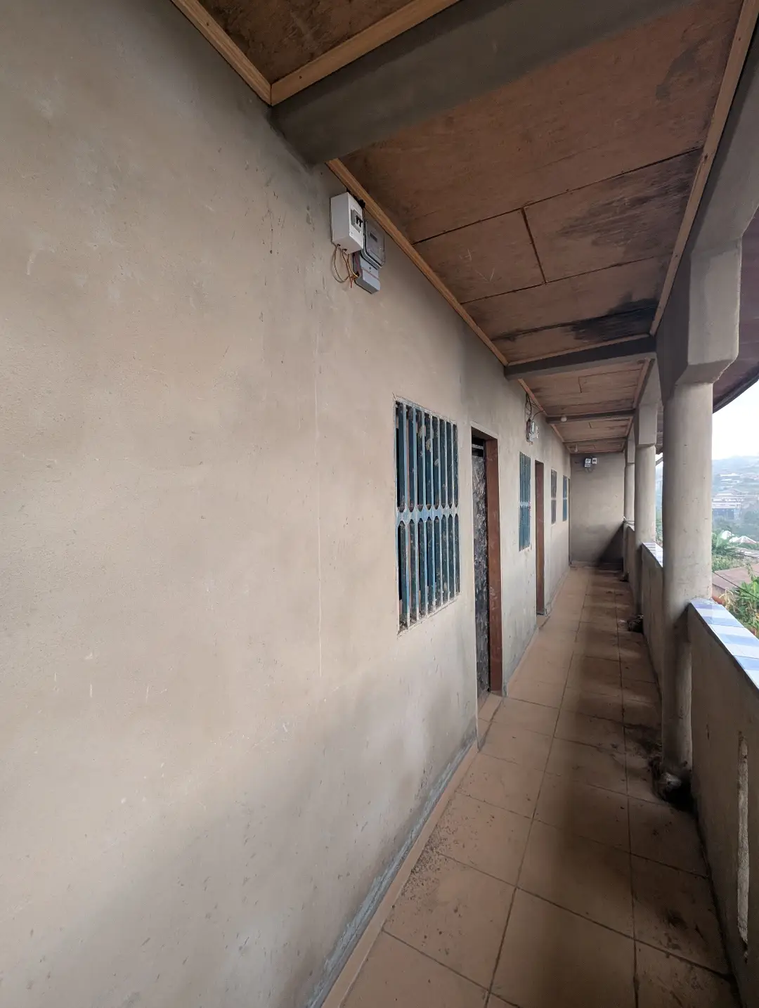Chambre moderne à louer à Bafoussam Saint Thomas - Image 1