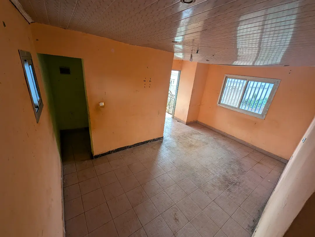 Appartement moderne à louer à Bafoussam Tchitchap - Image 1