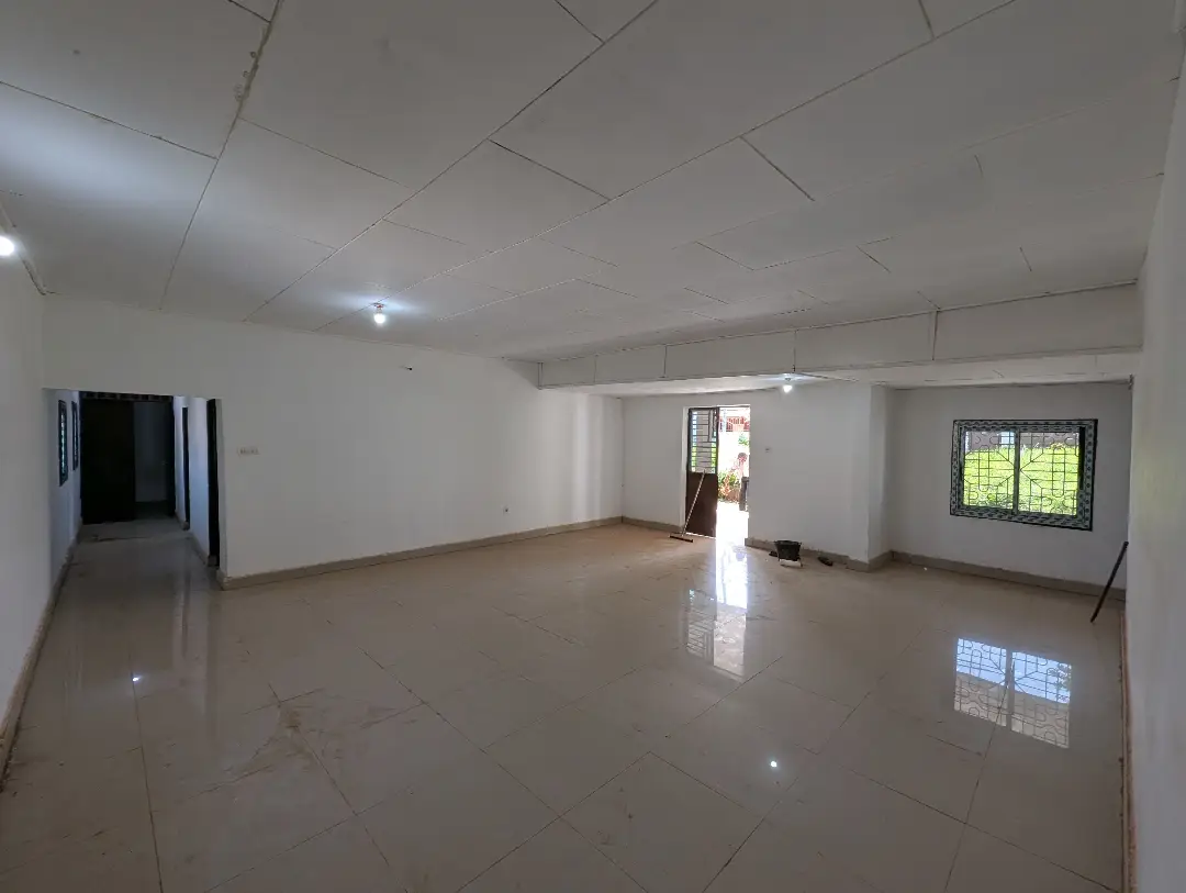 Maison moderne à louer à Bafoussam Madelon - Image 1