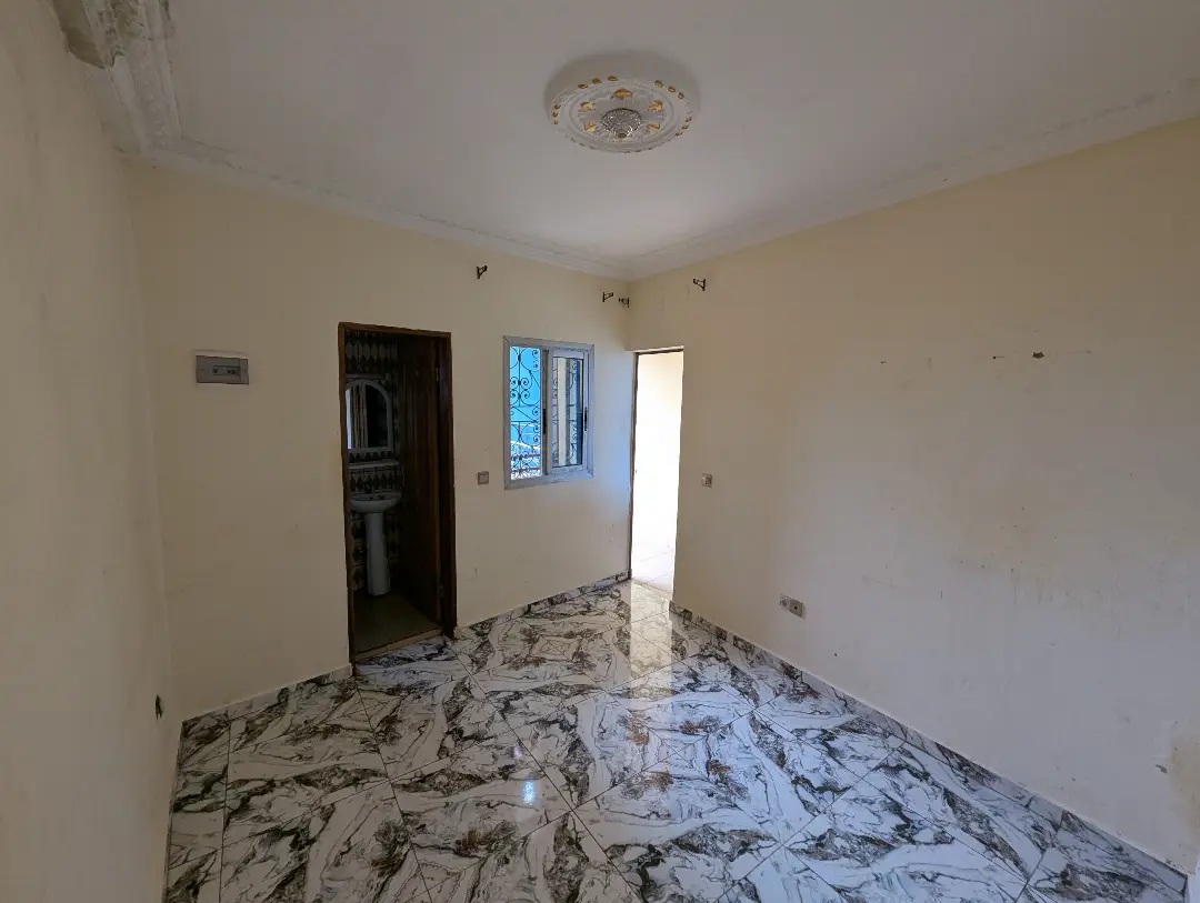 Chambre moderne à louer à Bafoussam Socada - Image 1