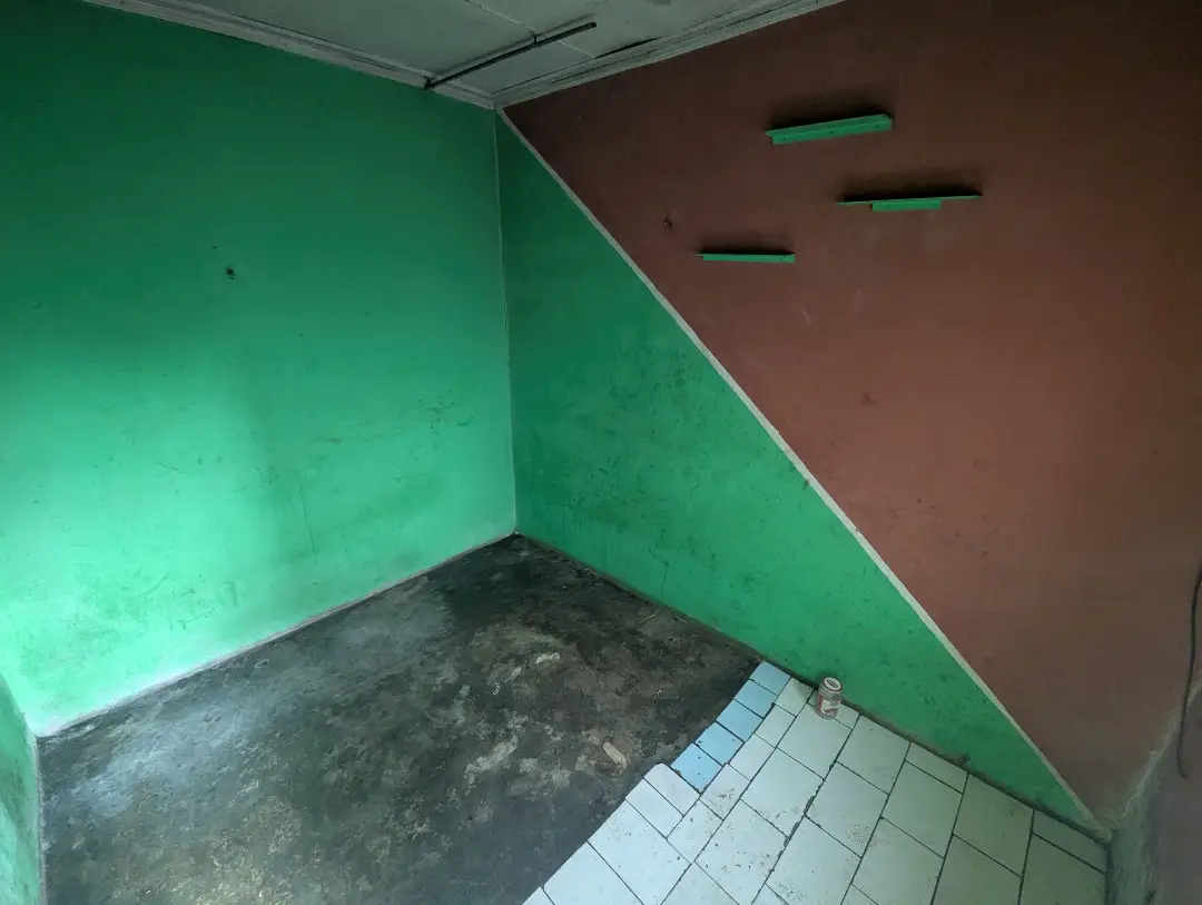 Chambre à louer à Bafoussam Colaco - Image 1