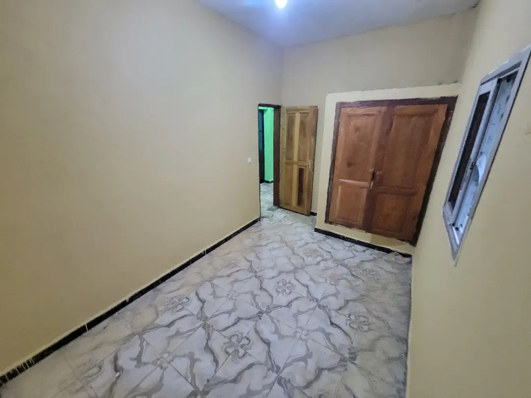 Studio moderne à louer à Bafoussam Ndze - Image 11