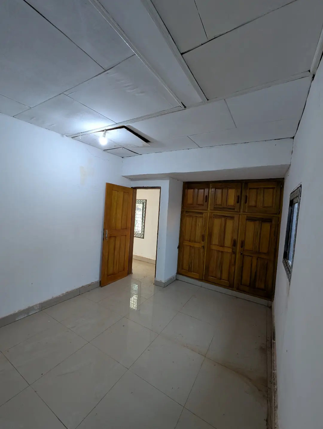Maison moderne à louer à Bafoussam Madelon - Image 11