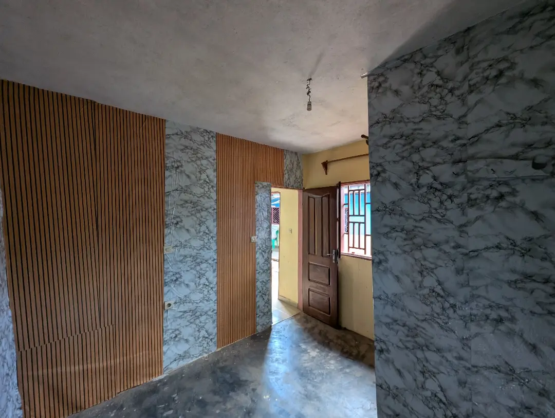 Studio moderne à louer à Bafoussam Pont Voltaire - Image 11