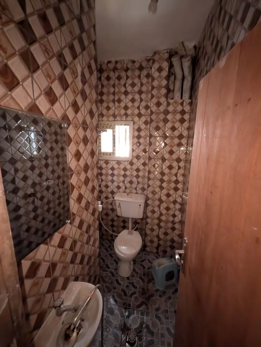Appartement moderne à louer à Bafoussam Kouogouo - Image 11
