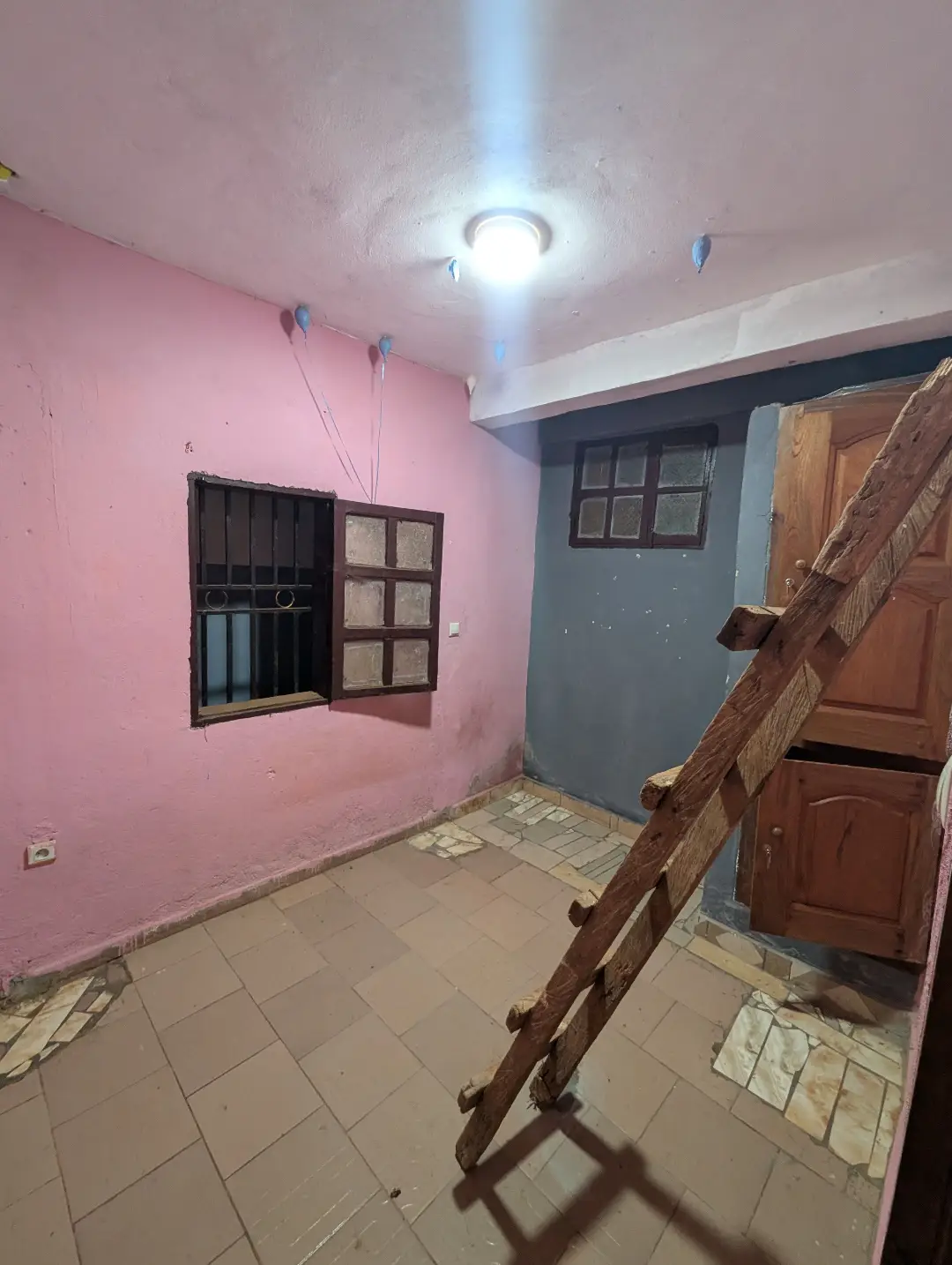 Studio moderne à louer à Bafoussam Socada - Image 11