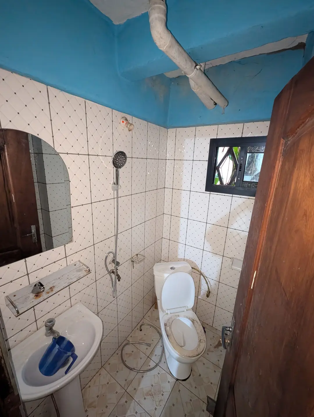 Studio moderne à louer à Bafoussam Socada - Image 11