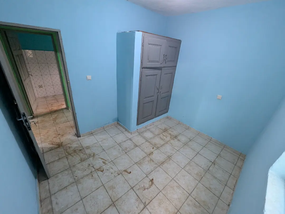 Studio moderne à louer à Bafoussam Touristique - Image 11