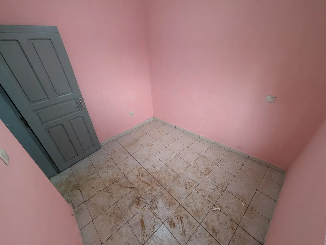 Appartement moderne à louer à Bafoussam Carrefour Touristique - Image 11