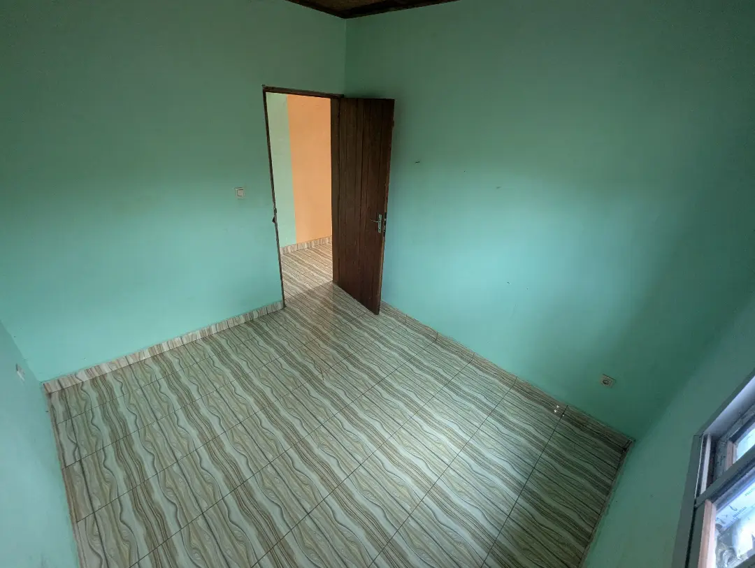 Studio moderne à louer à Bafoussam Toket (lycee) - Image 11