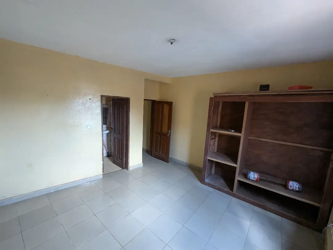 Appartement moderne à louer à Bafoussam Marie Rurale - Image 11