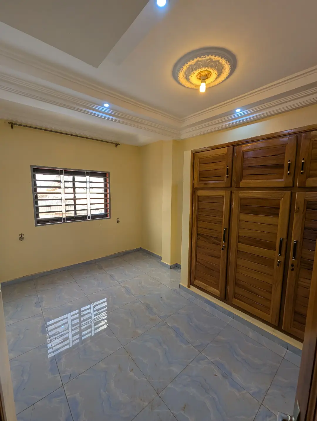 Appartement moderne à louer à Bafoussam 2eme Carrefour Eveche - Image 12
