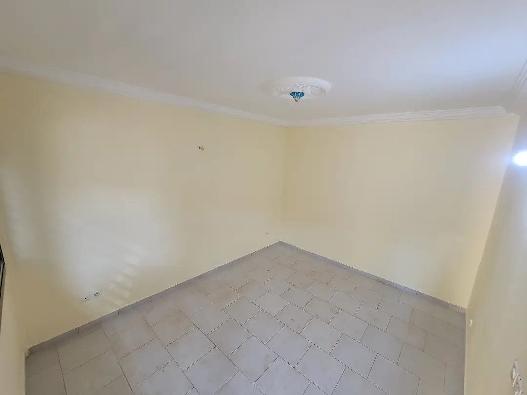 Appartement moderne à louer à Bafoussam Tamdja - Image 12