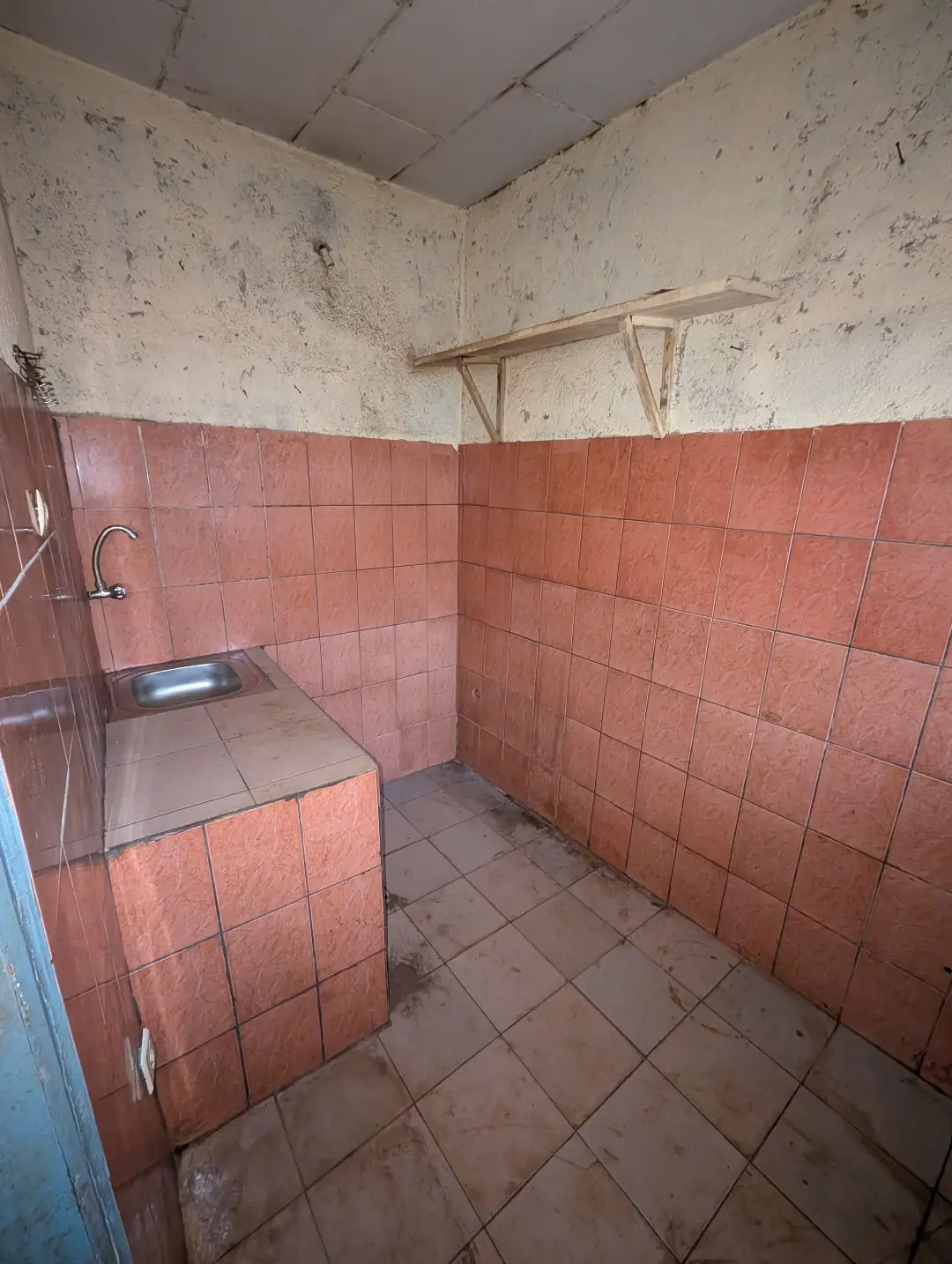 Maison moderne à louer à Bafoussam Maeture - Image 12