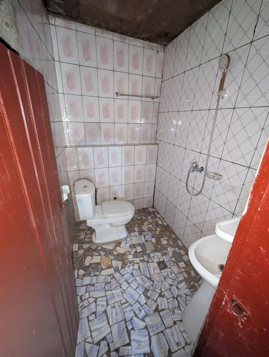 Appartement moderne à louer à Bafoussam Ndze - Image 12
