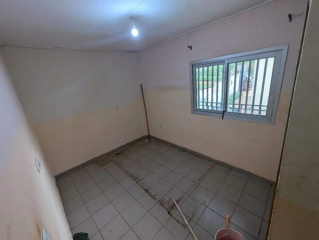 Appartement moderne à louer à Bafoussam Kouongouo - Image 12