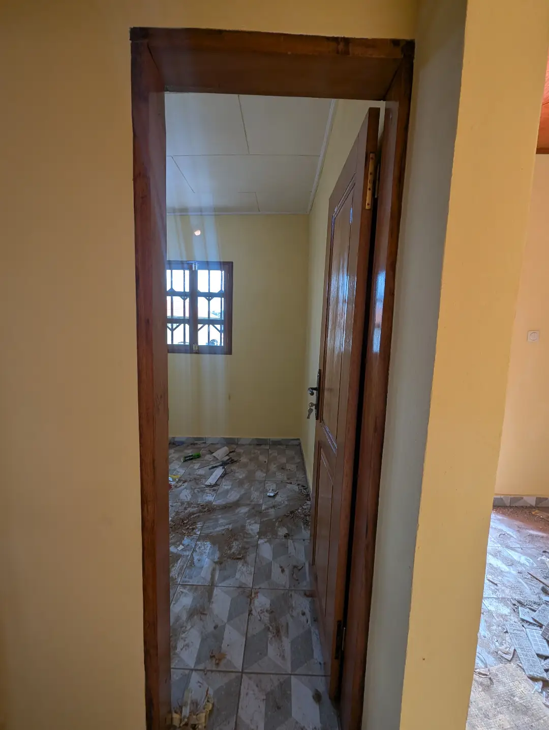 Studio moderne à louer à Bafoussam 2eme Carrefour Eveche - Image 12