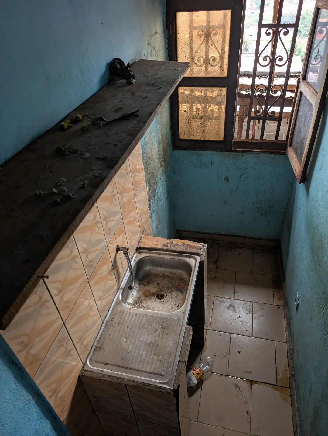 Studio moderne à louer à Bafoussam Colaco - Image 12
