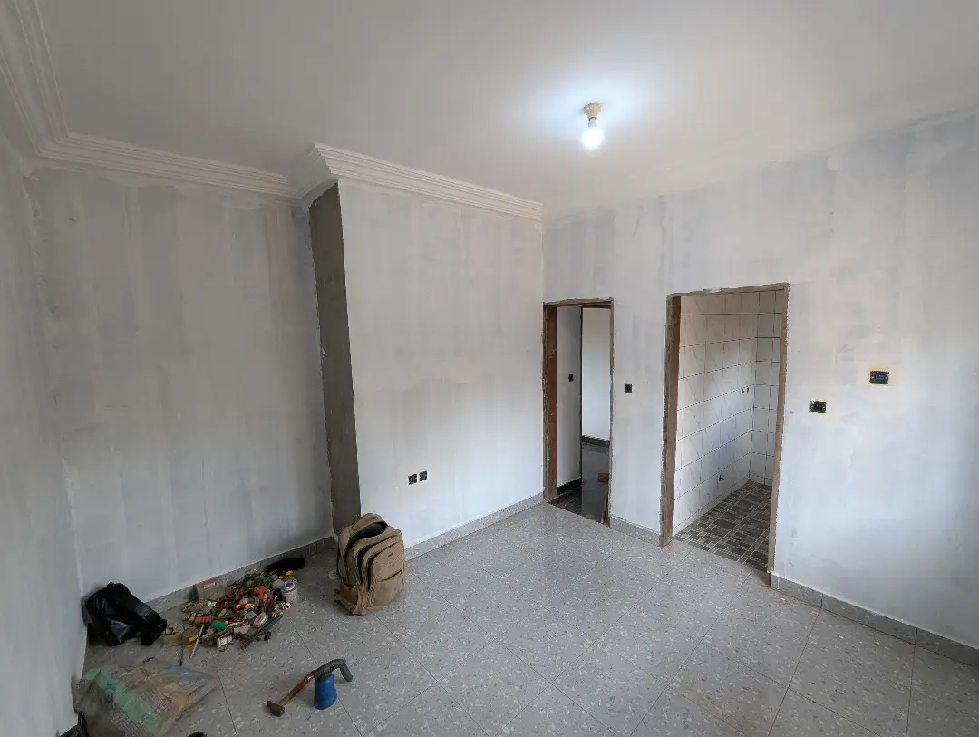 Appartement moderne à louer à Bafoussam 2eme Carrefour Eveche - Image 12