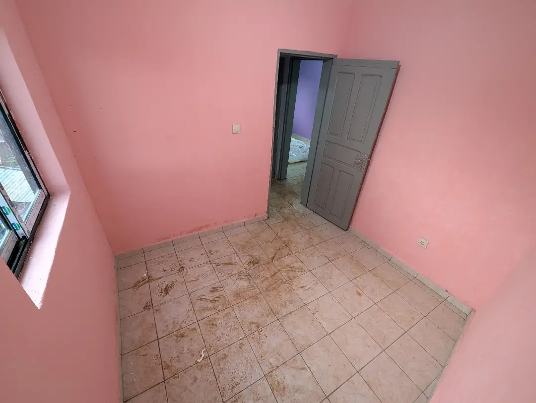 Appartement moderne à louer à Bafoussam Carrefour Touristique - Image 12