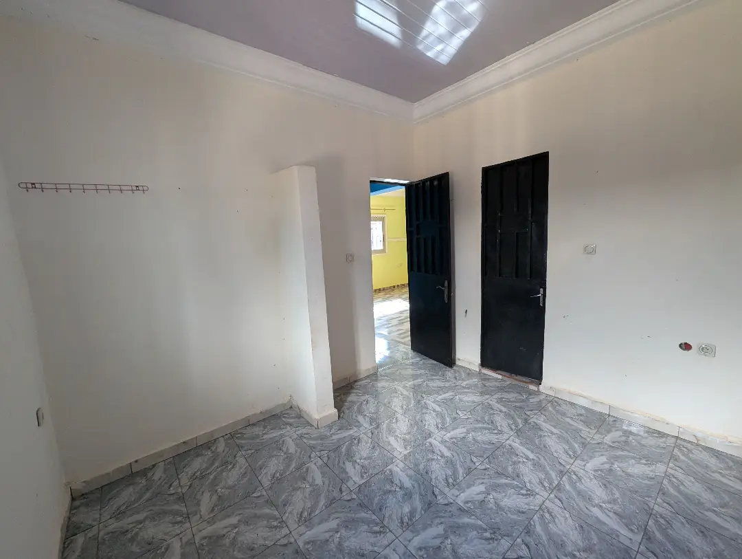 Appartement moderne à louer à Bafoussam Maeture - Image 12
