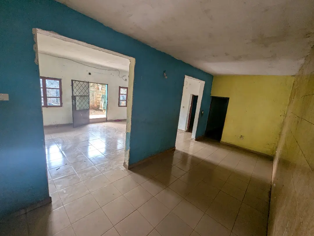 Maison moderne à louer à Bafoussam Tamdja - Image 12