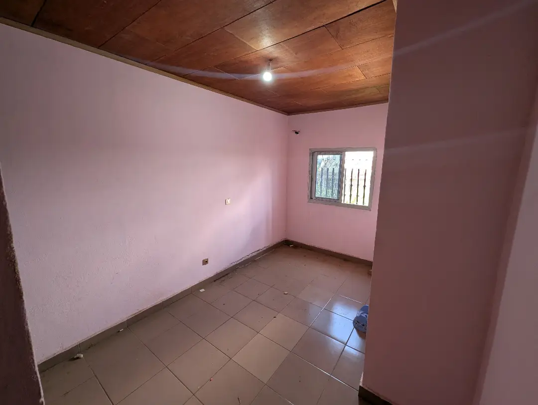 Appartement moderne à louer à Bafoussam Maeture - Image 13
