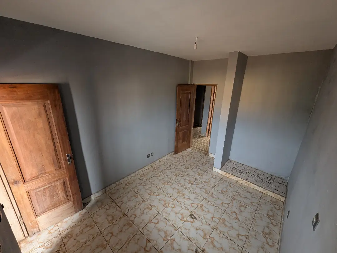 Appartement moderne à louer à Bafoussam Carrefour Explosif - Image 13