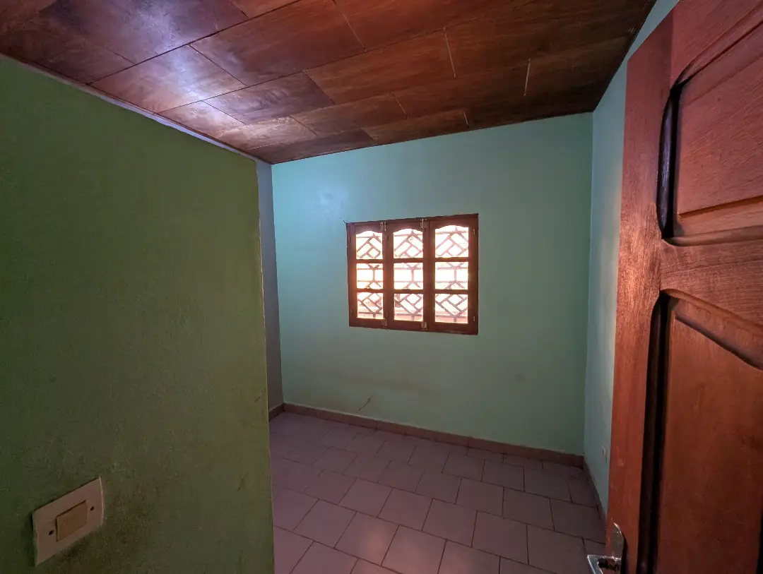 Appartement moderne à louer à Bafoussam Pont Voltaire - Image 13