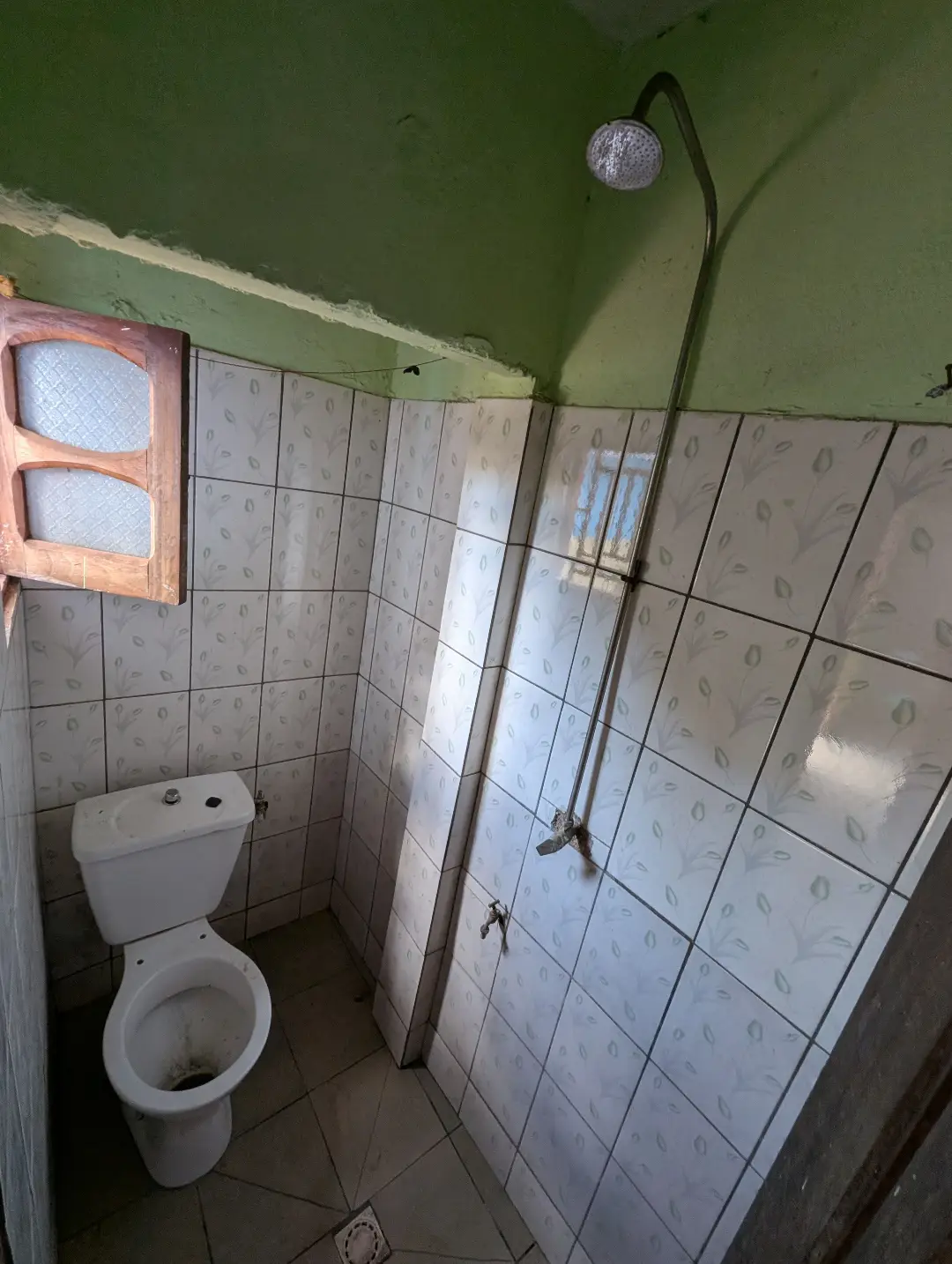 Studio moderne à louer à Bafoussam Pont Voltaire - Image 13