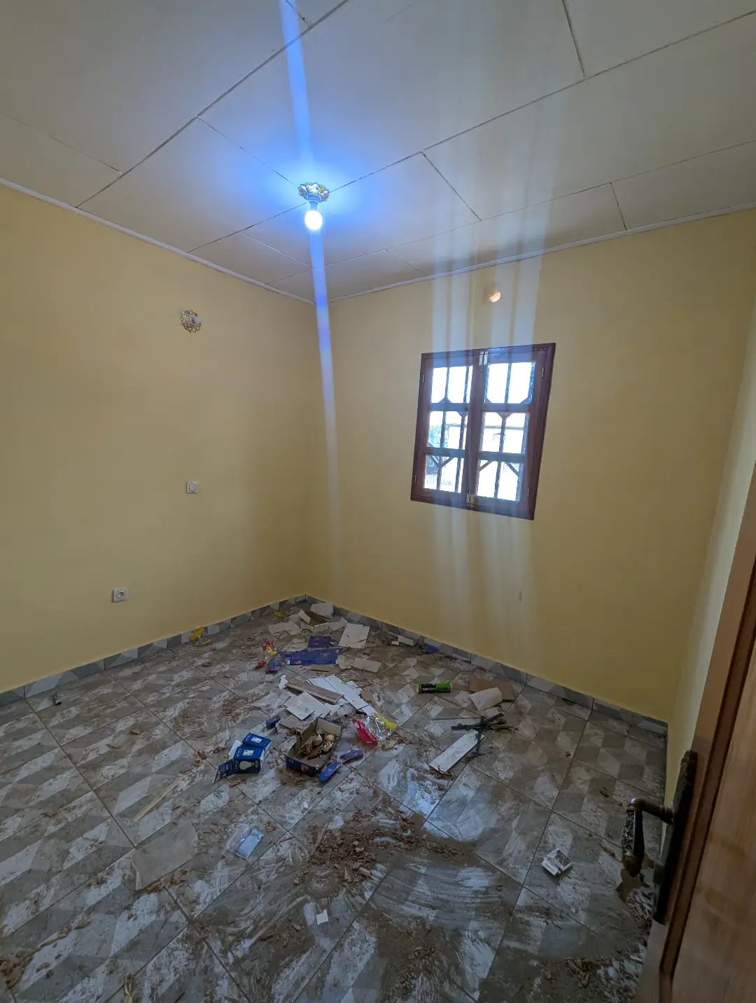 Studio moderne à louer à Bafoussam 2eme Carrefour Eveche - Image 13