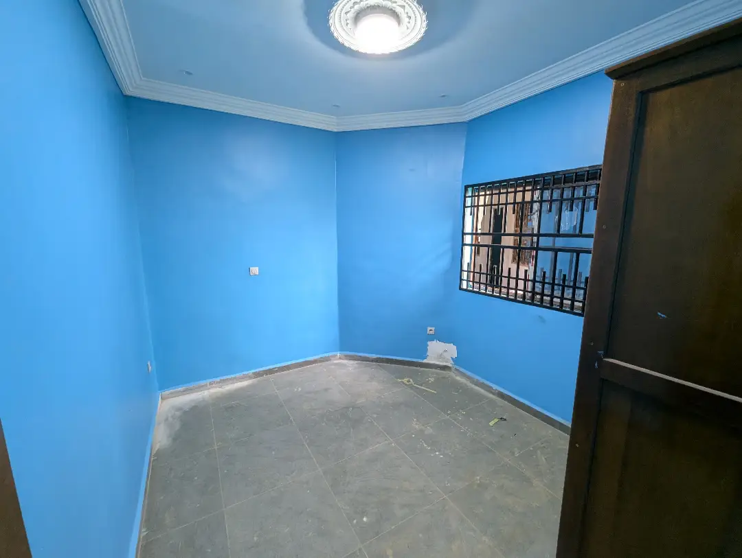 Studio moderne à louer à Bafoussam Maeture - Image 13