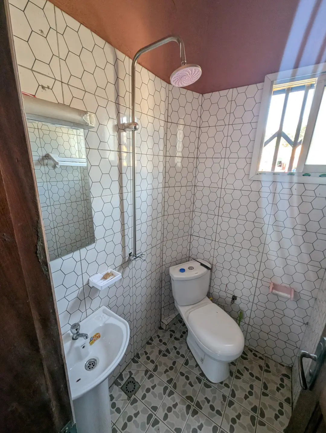 Appartement moderne à louer à Bafoussam Tama - Image 13