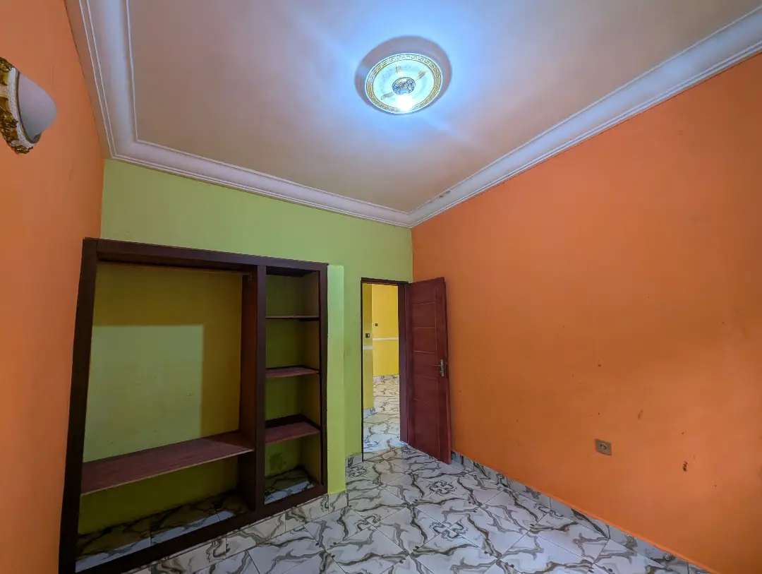Appartement moderne à louer à Bafoussam Saint Thomas - Image 14
