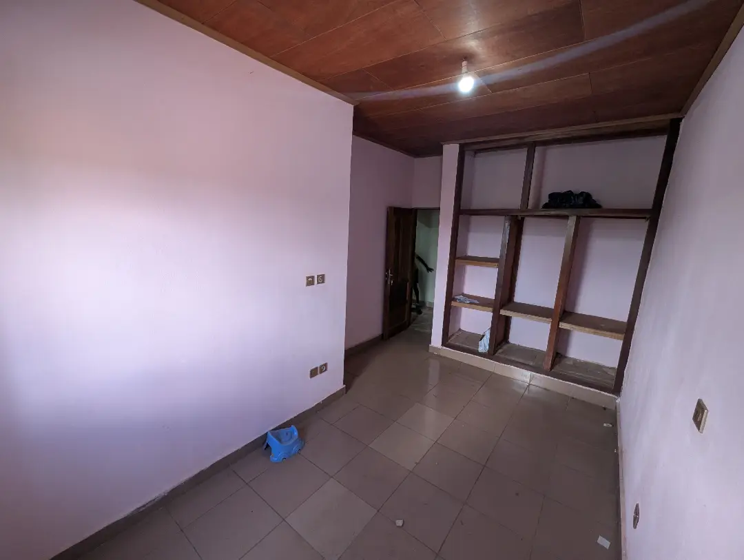 Appartement moderne à louer à Bafoussam Maeture - Image 14