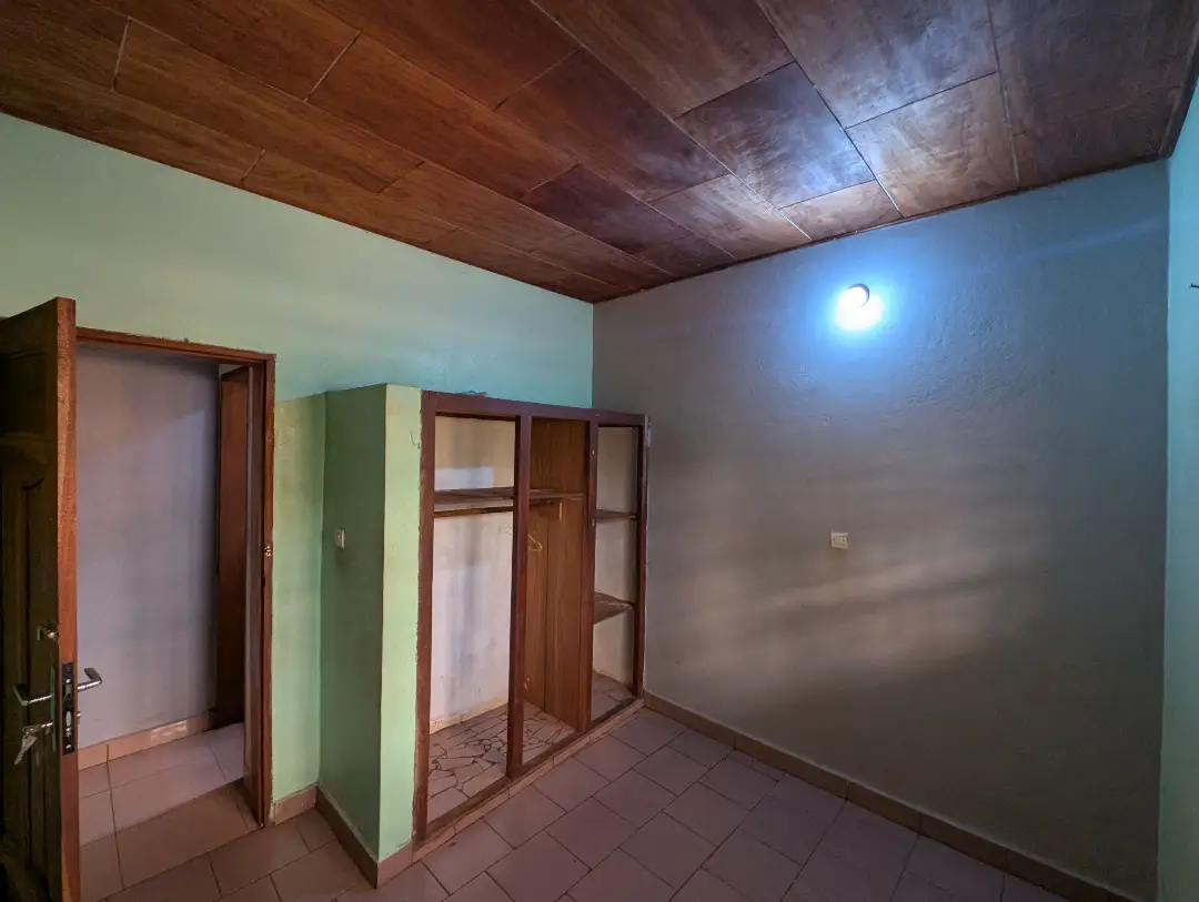 Appartement moderne à louer à Bafoussam Pont Voltaire - Image 14