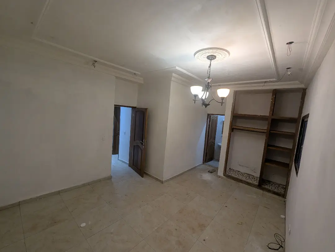 Appartement moderne à louer à Bafoussam A Proximite Du Carrefour Explosif - Image 14