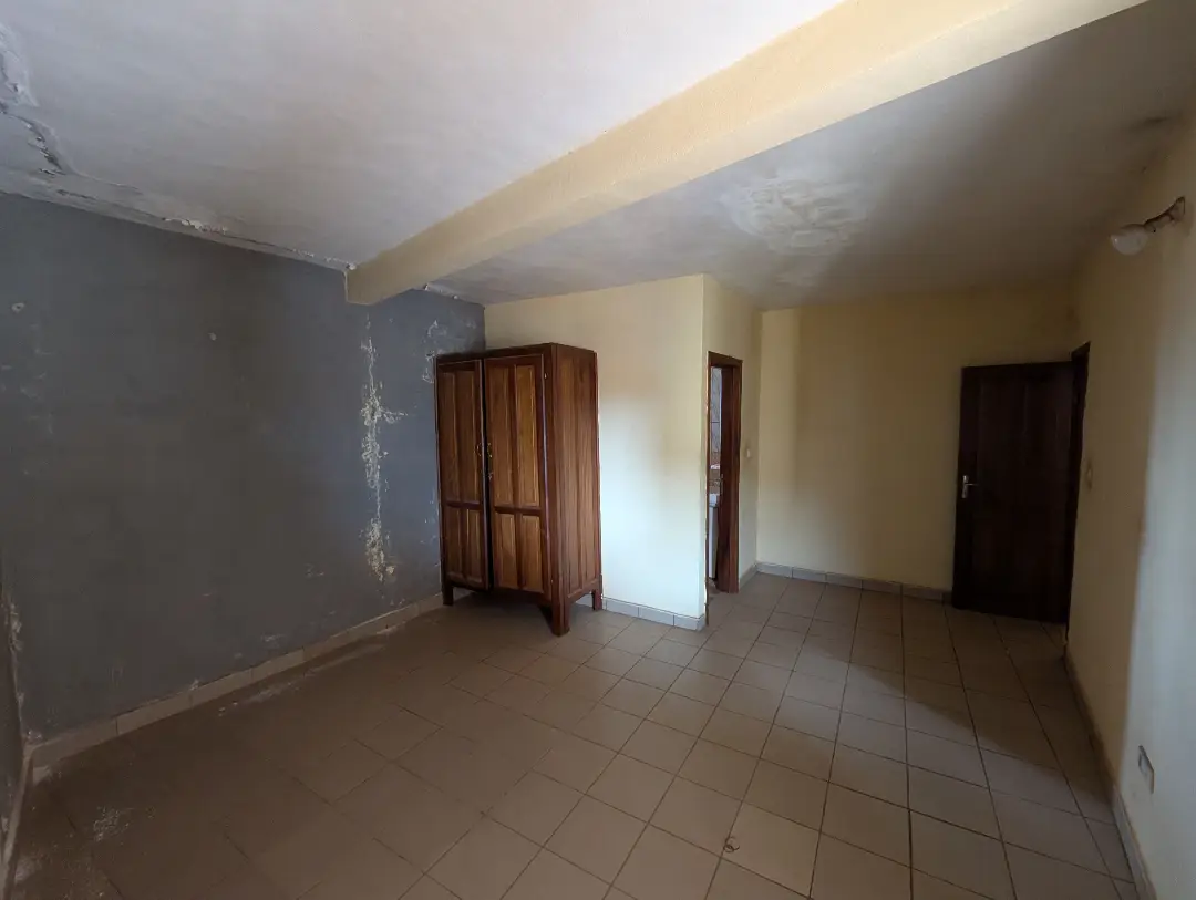 Appartement moderne à louer à Bafoussam Entree Ecole Normale - Image 14