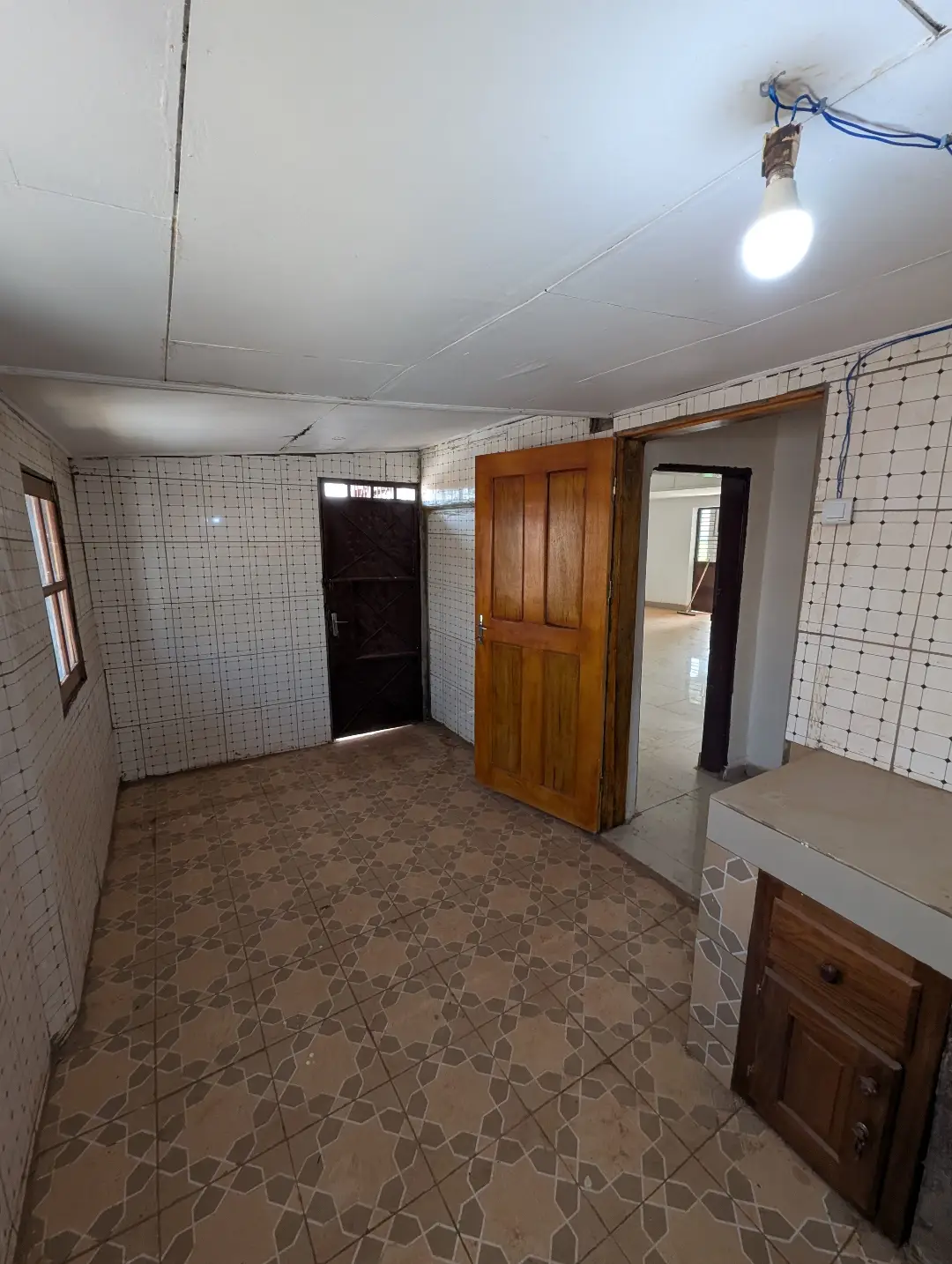 Maison moderne à louer à Bafoussam Madelon - Image 16