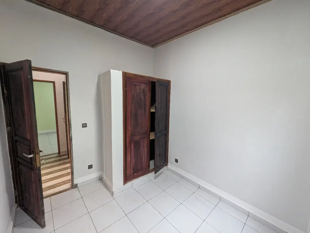 Appartement moderne à louer à Bafoussam Escadron - Image 16
