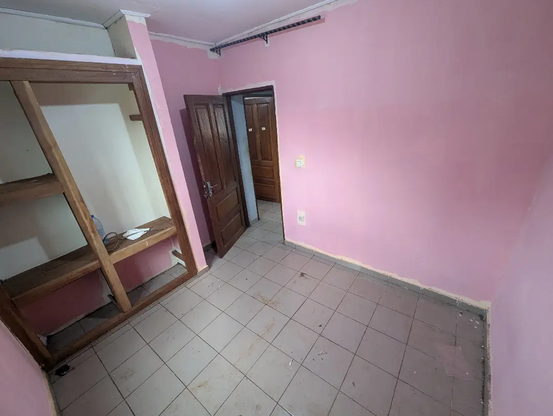 Appartement moderne à louer à Bafoussam Kouongouo - Image 17