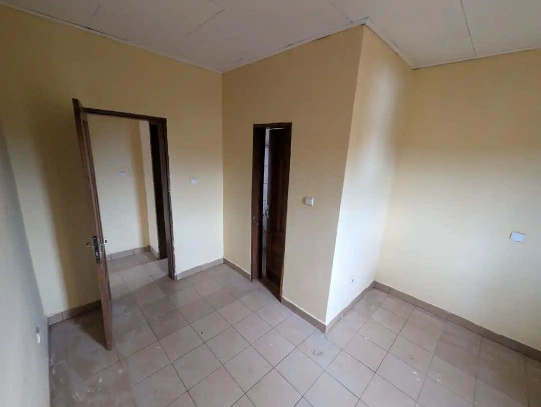 Appartement moderne à louer à Bafoussam Camoco Cami Toyota - Image 17
