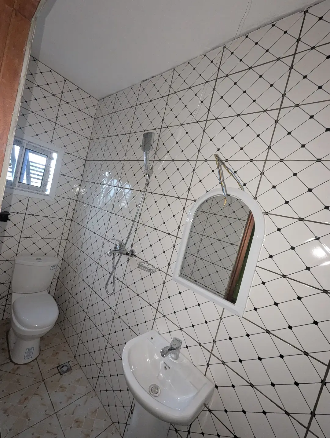 Appartement moderne à louer à Bafoussam Kouongouo - Image 18