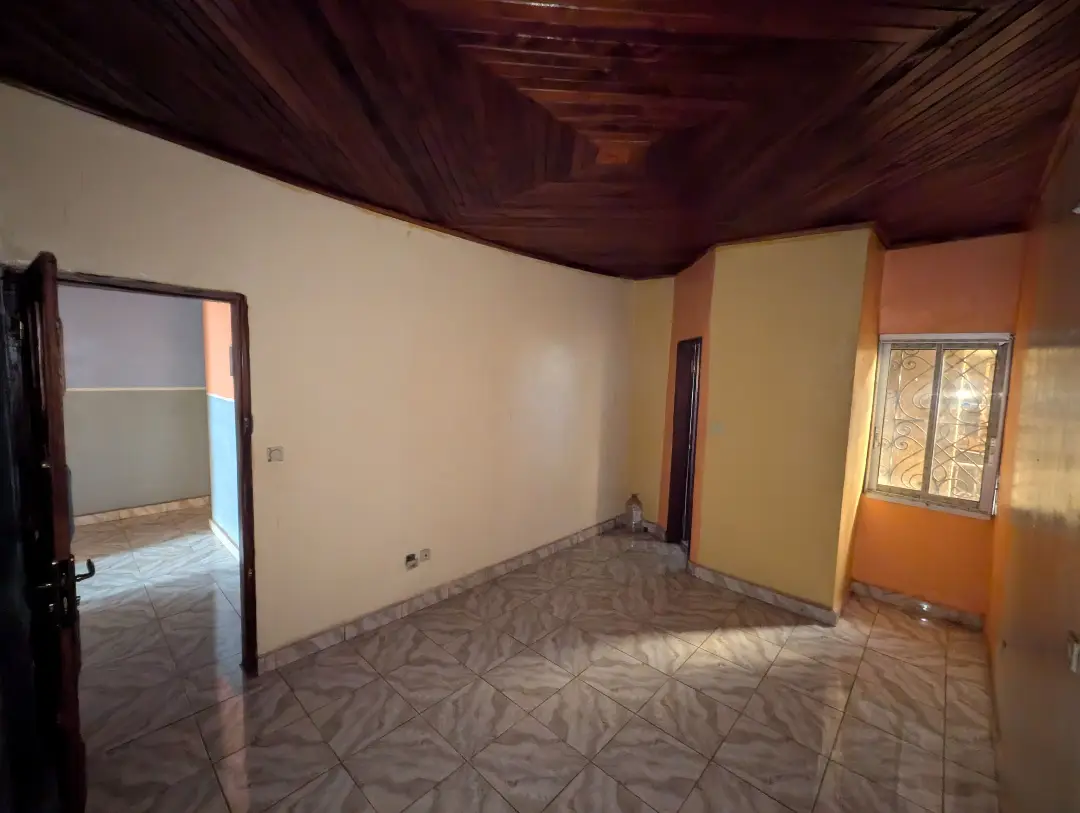 Appartement moderne à louer à Bafoussam Madelon - Image 19