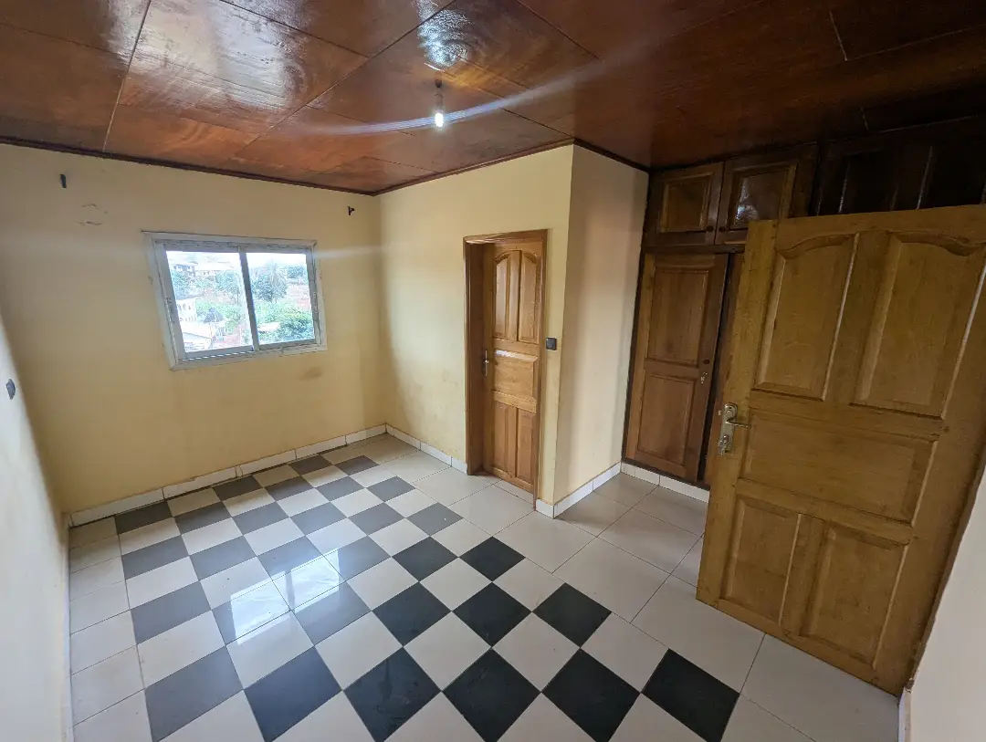 Appartement moderne à louer à Bafoussam Groupe 3 - Image 19