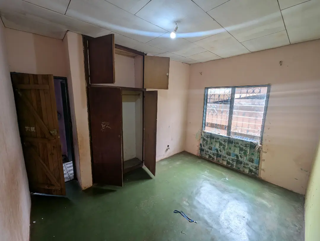 Appartement moderne à louer à Bafoussam Gabon Bar - Image 19