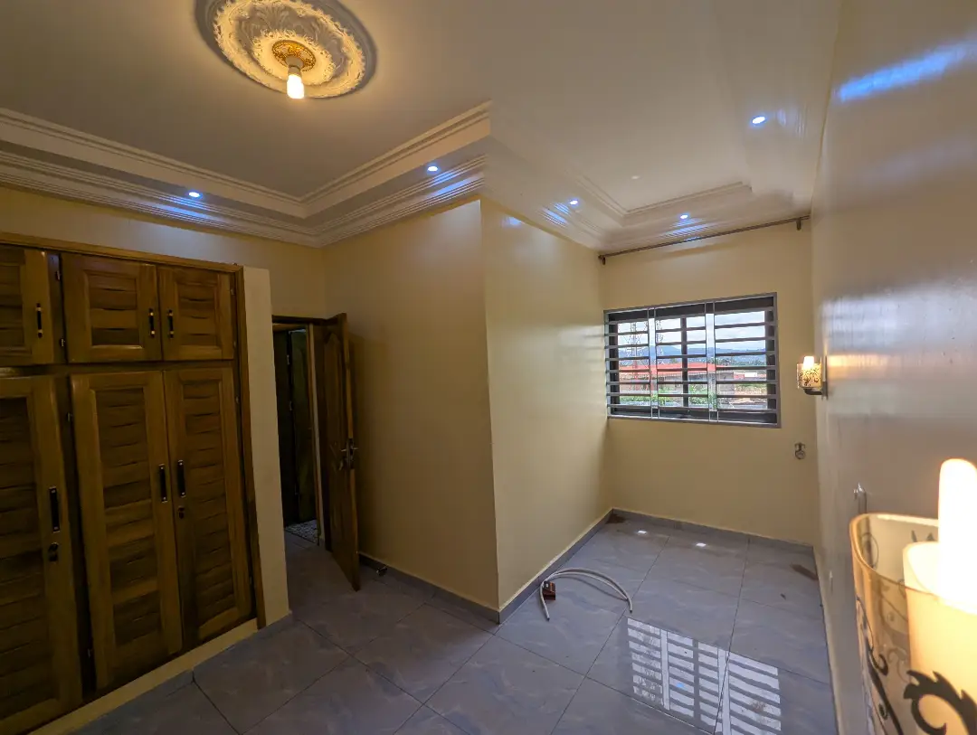 Appartement moderne à louer à Bafoussam 2eme Carrefour Eveche - Image 20