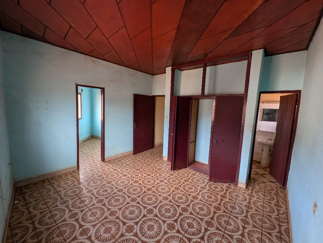 Appartement moderne à louer à Bafoussam Total D'en Bas - Image 20