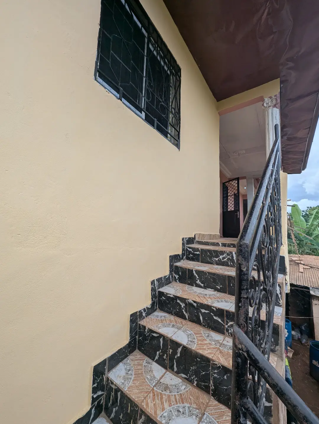 Appartement moderne à louer à Bafoussam Omnisport - Image 2