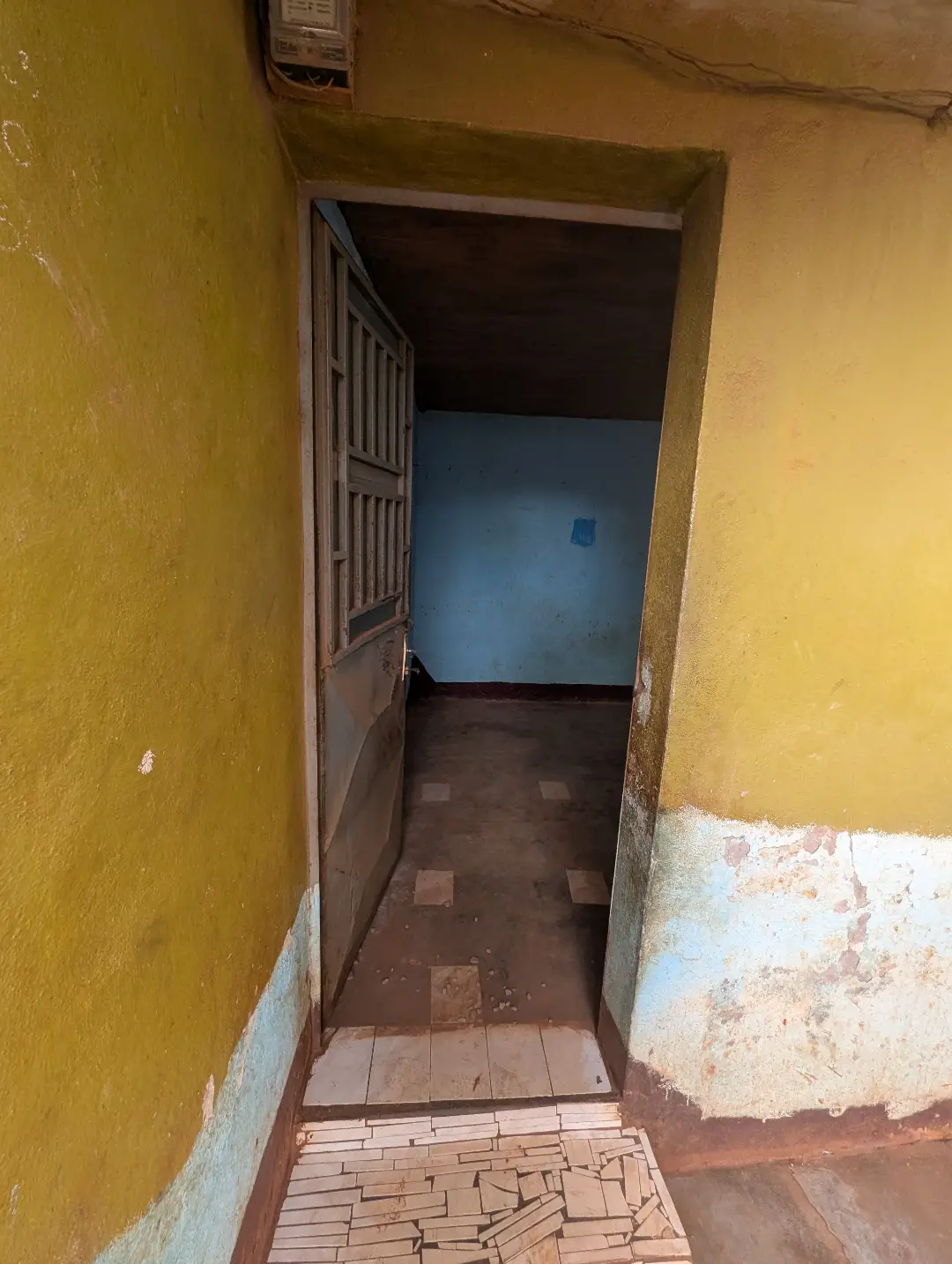 Chambre moderne à louer à Bafoussam Explosif - Image 2